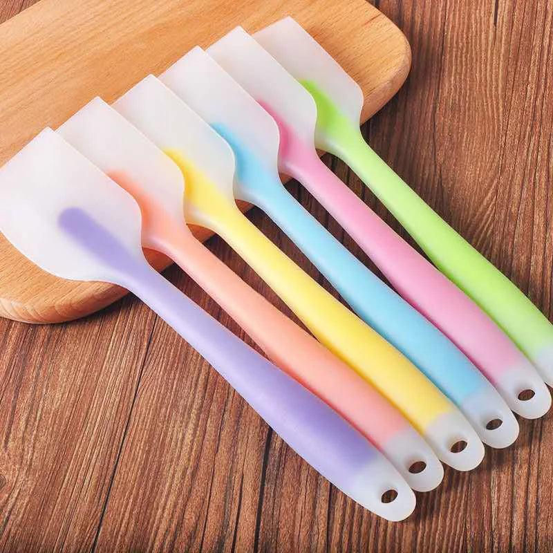 Silicone Heat-Resistant Baking Spatula Non-Stick Cake Scraper