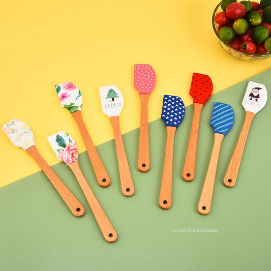 Wooden Handle Silicone Spatula Nonstick Baking Scraper Mixer