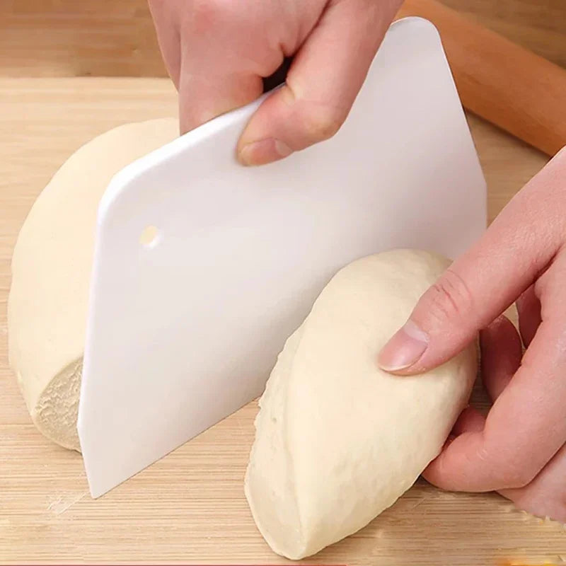 Dough Cutter Bowl Scraper Spatula for Bread, Fondant, Cake, Pastry, Baking