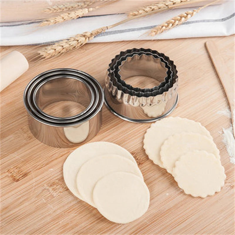 3-Piece Stainless Steel Dough Cutter Set - Round & Flower Cookie Pastry Molds