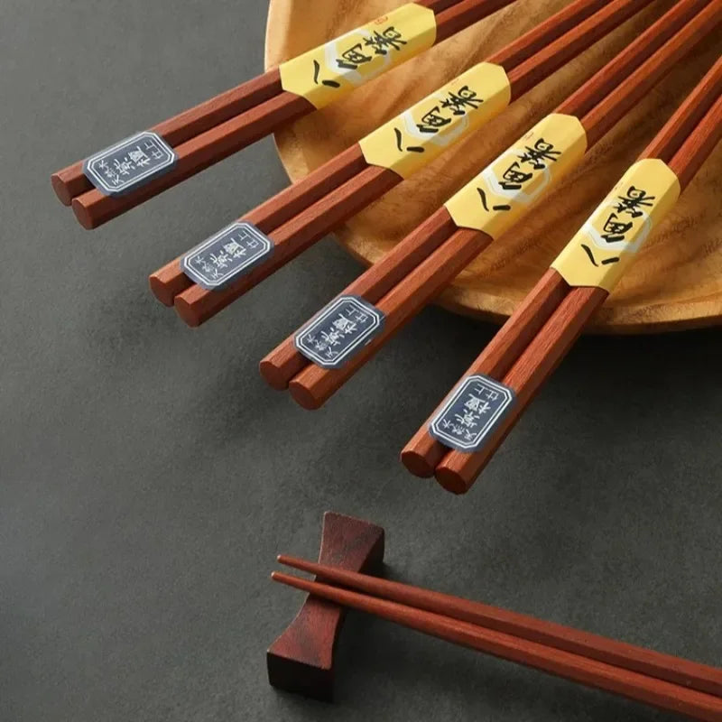 Japanese Wooden Chopsticks Set Sushi Chopsticks Sashimi Cooking Ramen Specialized Cutlery Pointed Chopsticks Kitchen Accessories