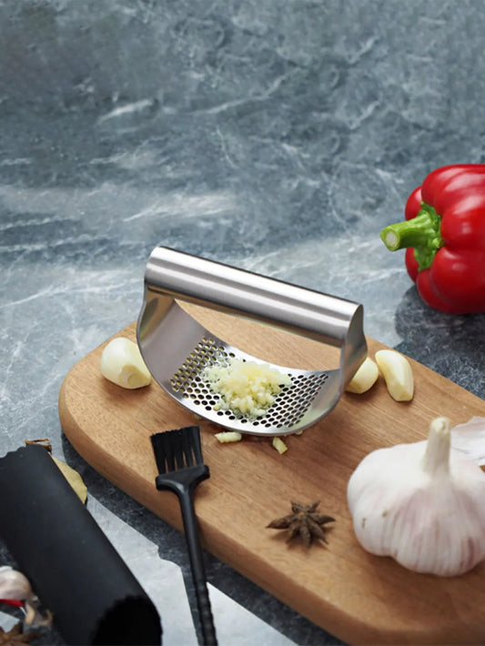 Stainless Steel Garlic Press Crusher for Fruits & Vegetables