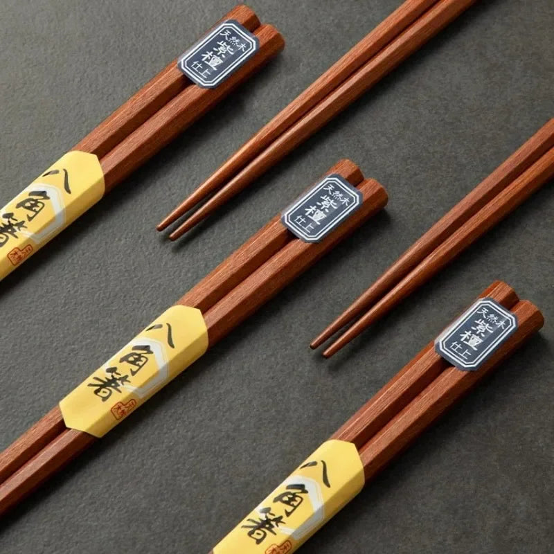 Japanese Wooden Chopsticks Set Sushi Chopsticks Sashimi Cooking Ramen Specialized Cutlery Pointed Chopsticks Kitchen Accessories