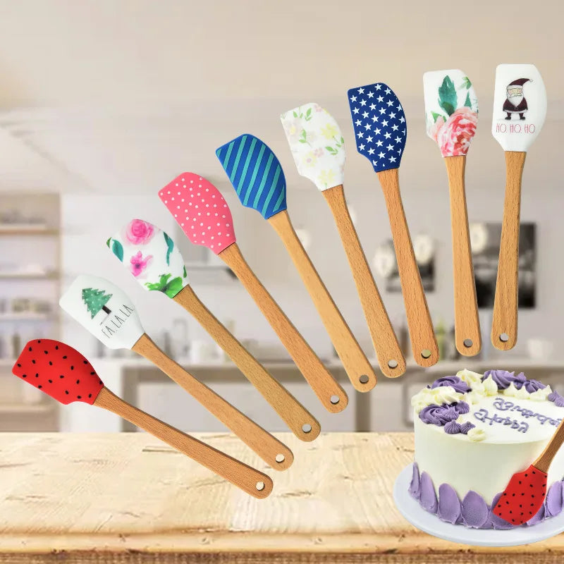 Wooden Handle Silicone Spatula Nonstick Baking Scraper Pastry Blender